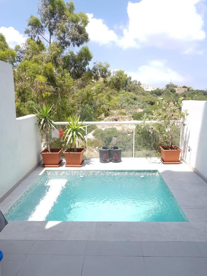 Duplex Maisonette With Heated P-Pool And Jacuzzi Saint Julian's エクステリア 写真